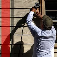 Siding Removal and Disposal in Eagle Lake, FL